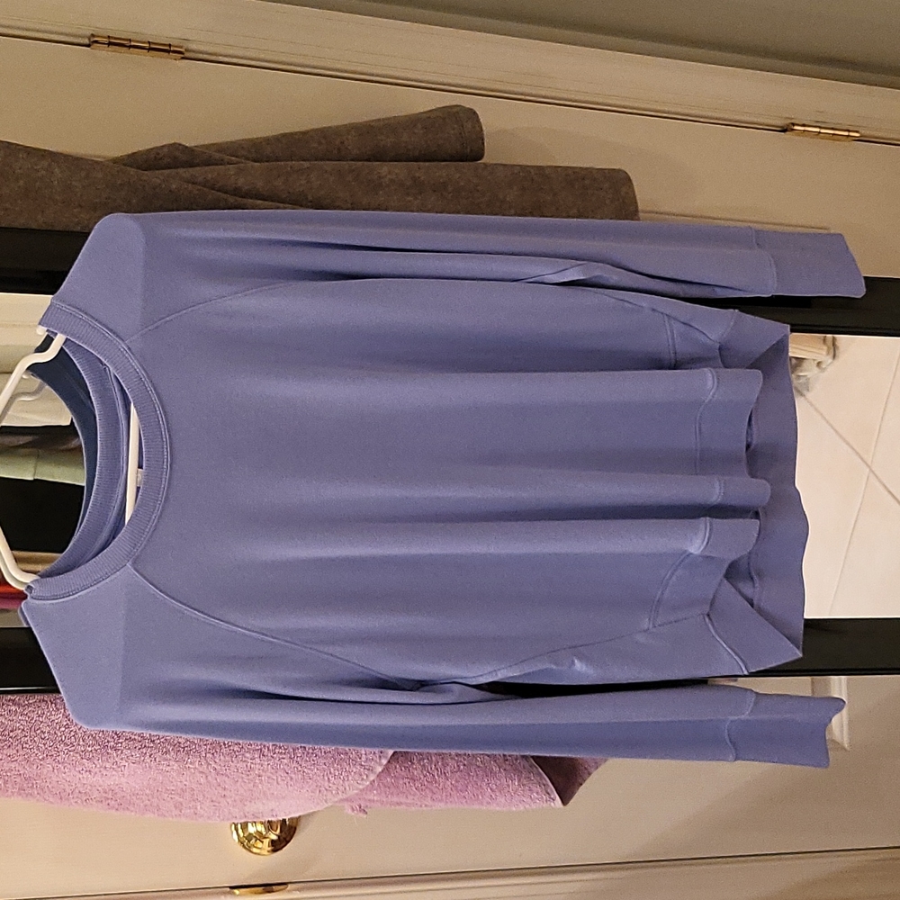 Athleta Medium Longsleeve Tee